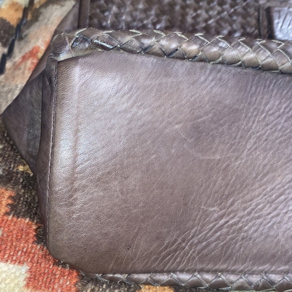 Italian Leather CrossBody - Picture 4 of 10